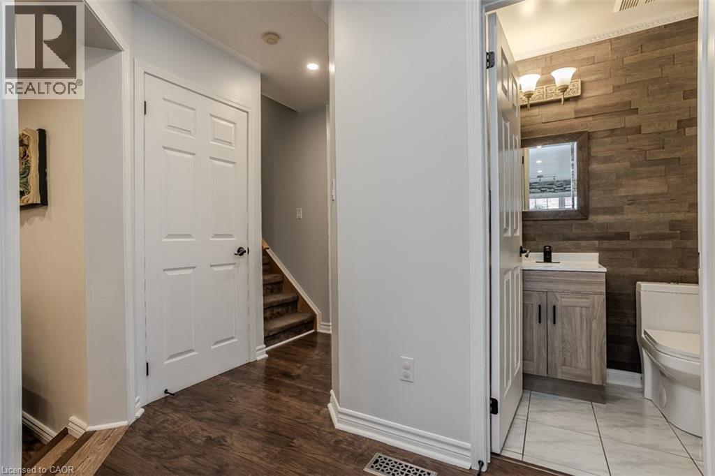 4336 Fairview Street, Burlington, Ontario  L7L 7A3 - Photo 12 - 40762745