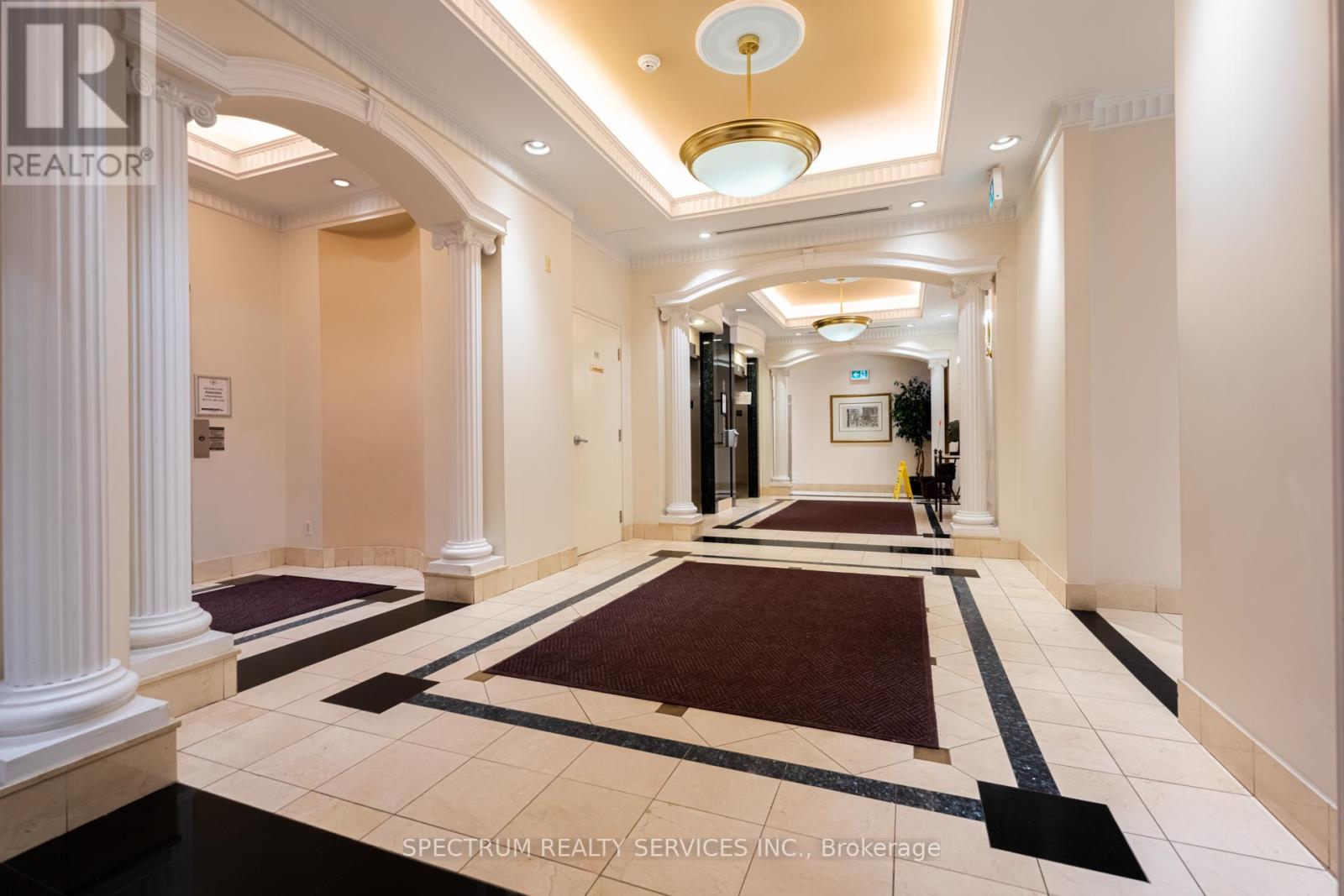 205 - 980 Yonge Street, Toronto, Ontario  M4W 3V8 - Photo 4 - C12360196