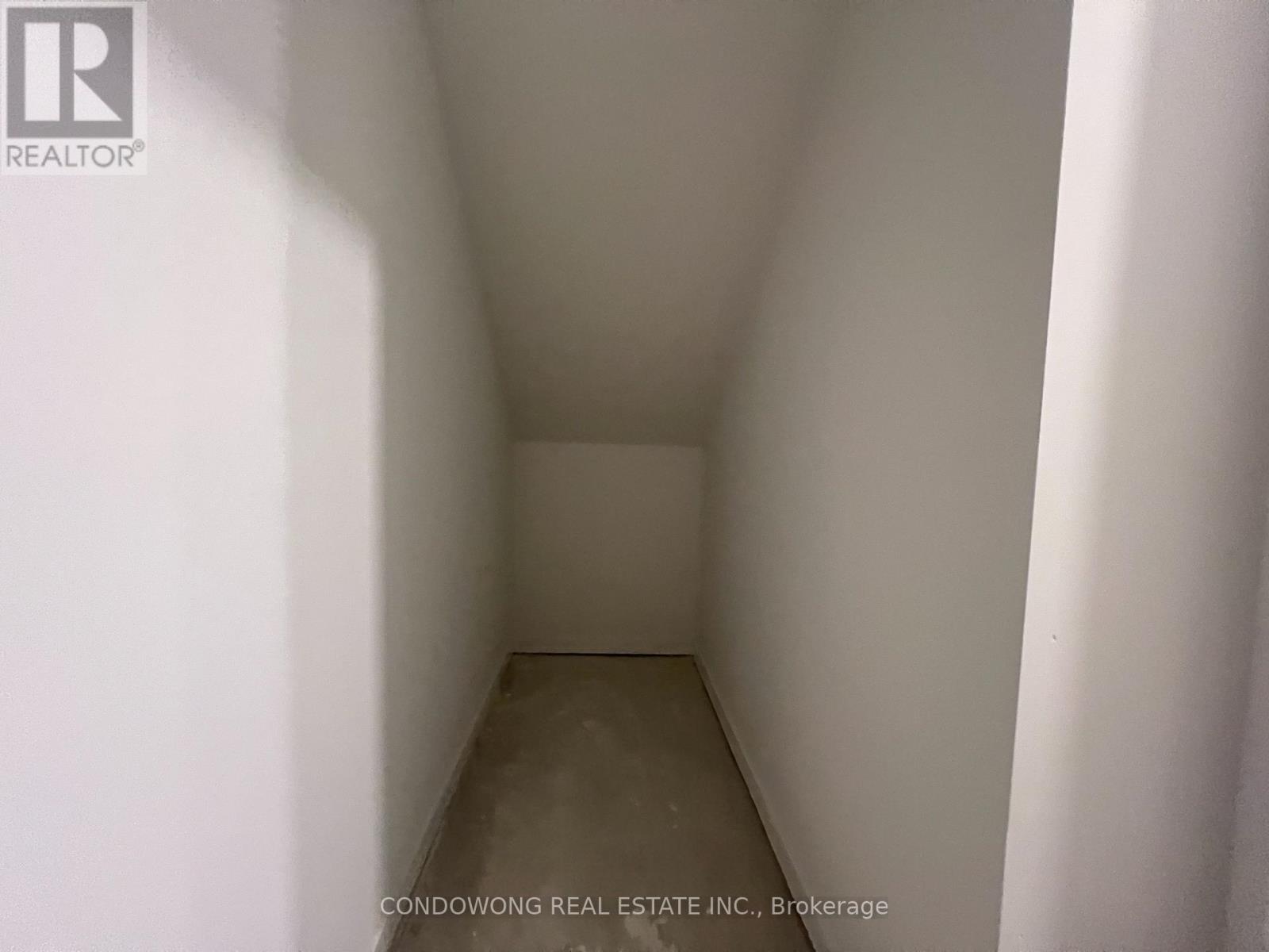 214 Matawin Lane, Richmond Hill, Ontario  L4B 0H8 - Photo 11 - N12360143