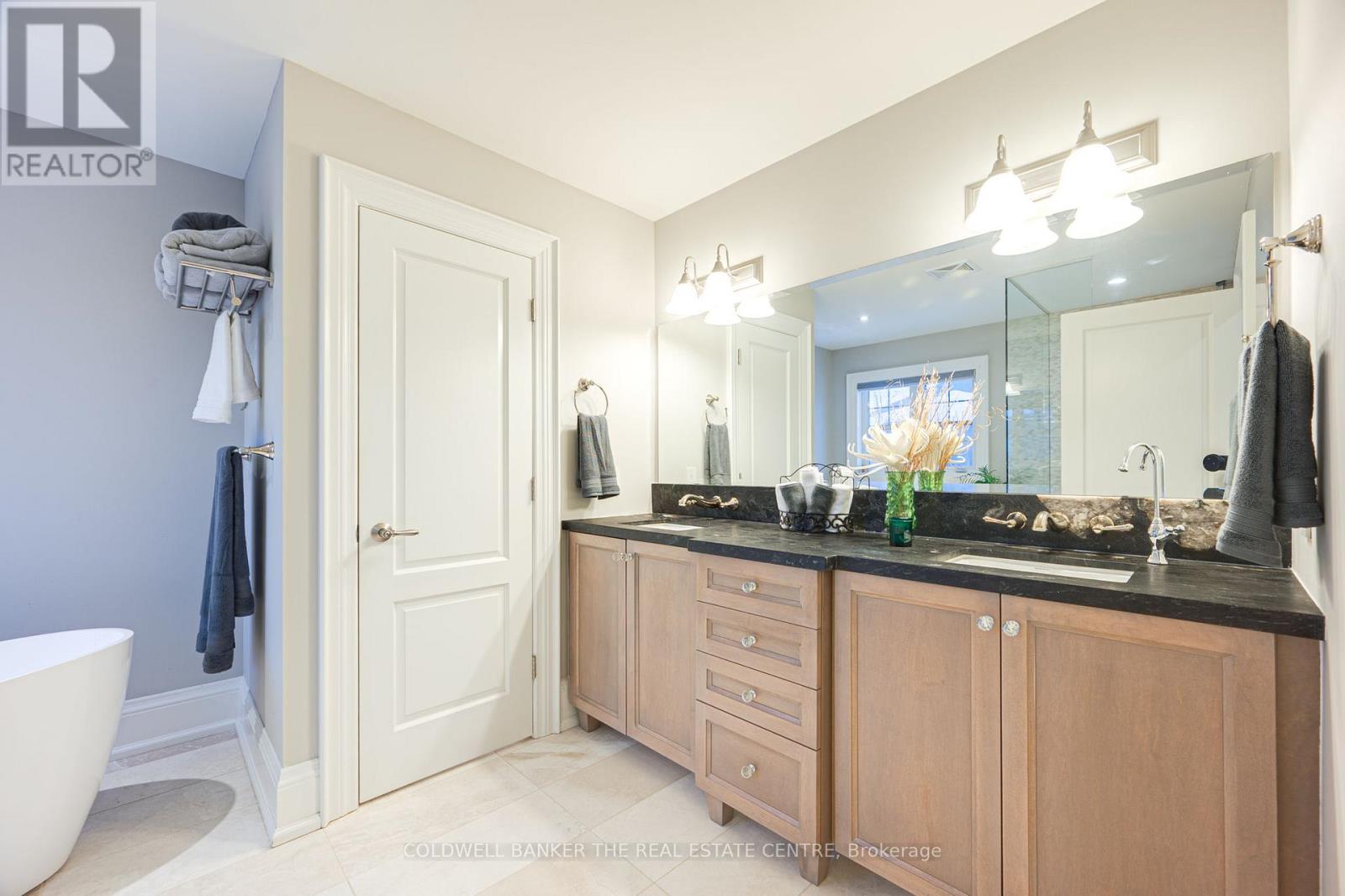 59 Leith Drive, Bradford West Gwillimbury (Bradford), Ontario  L3Z 0V6 - Photo 19 - N12360150