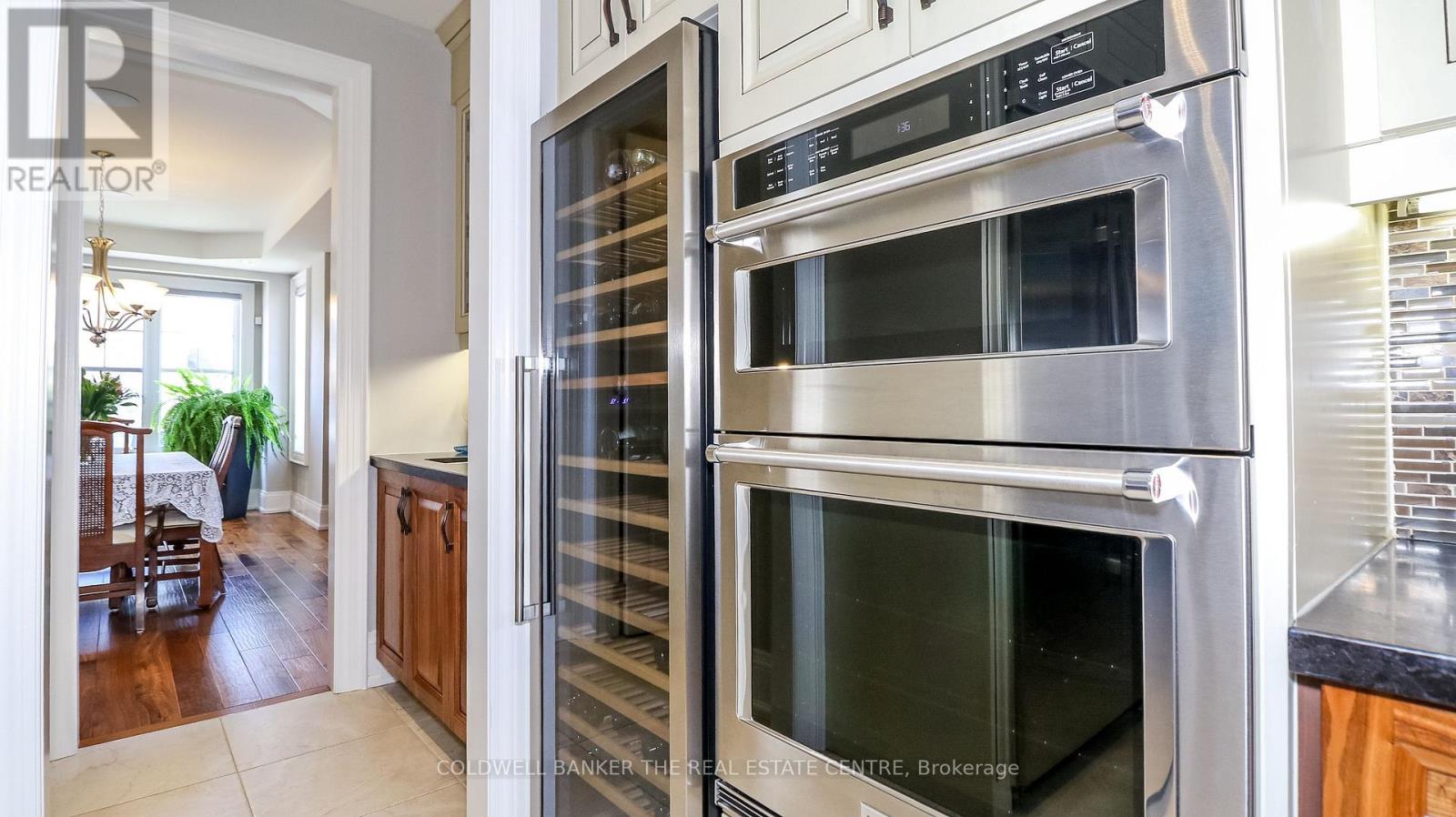 59 Leith Drive, Bradford West Gwillimbury (Bradford), Ontario  L3Z 0V6 - Photo 5 - N12360150