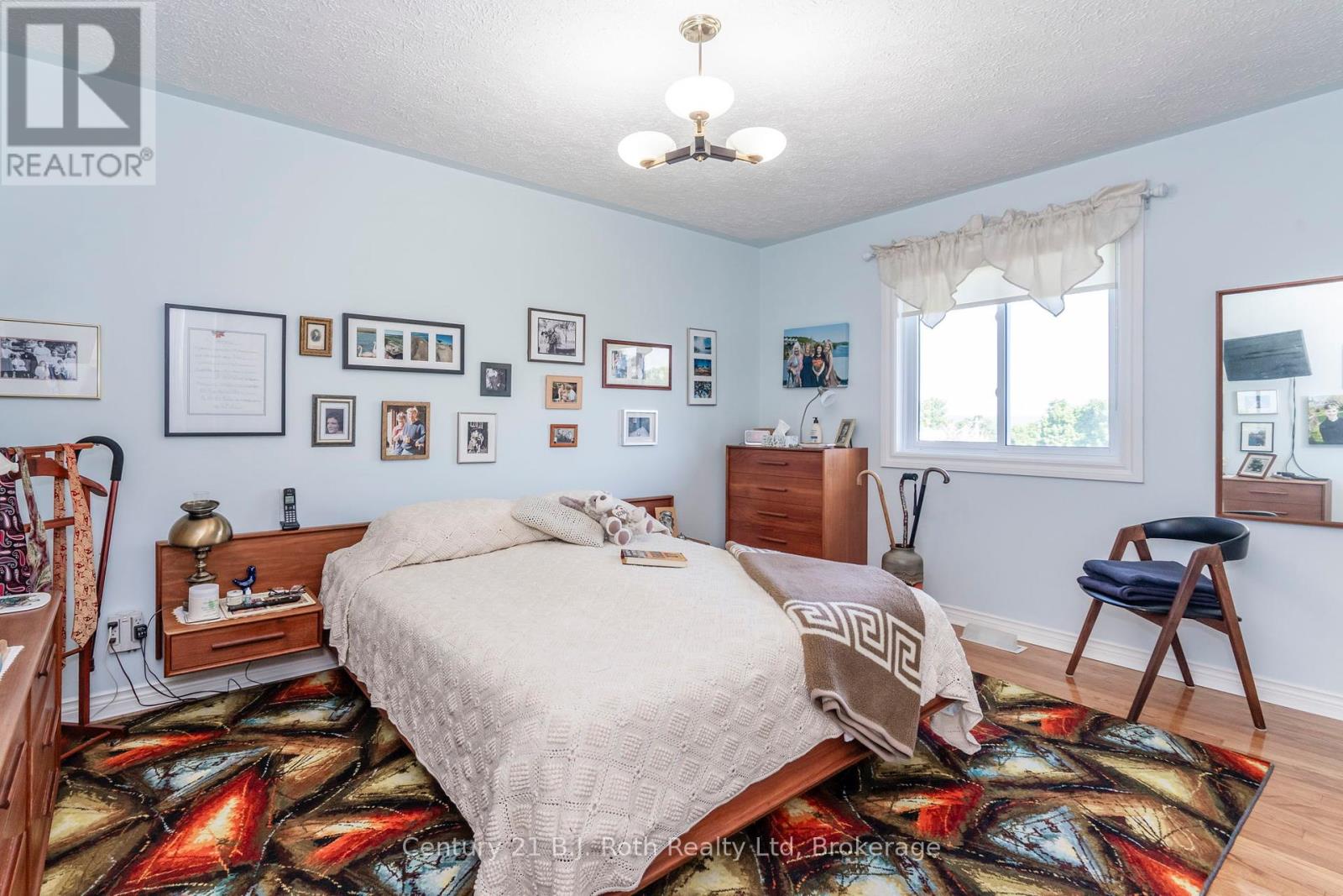 17 Charles Street, Penetanguishene, Ontario  L9M 2G6 - Photo 16 - S12360257