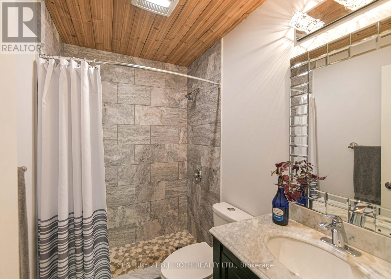 3193 Muskoka Street, Severn, Ontario  L0K 2B0 - Photo 43 - S12356341