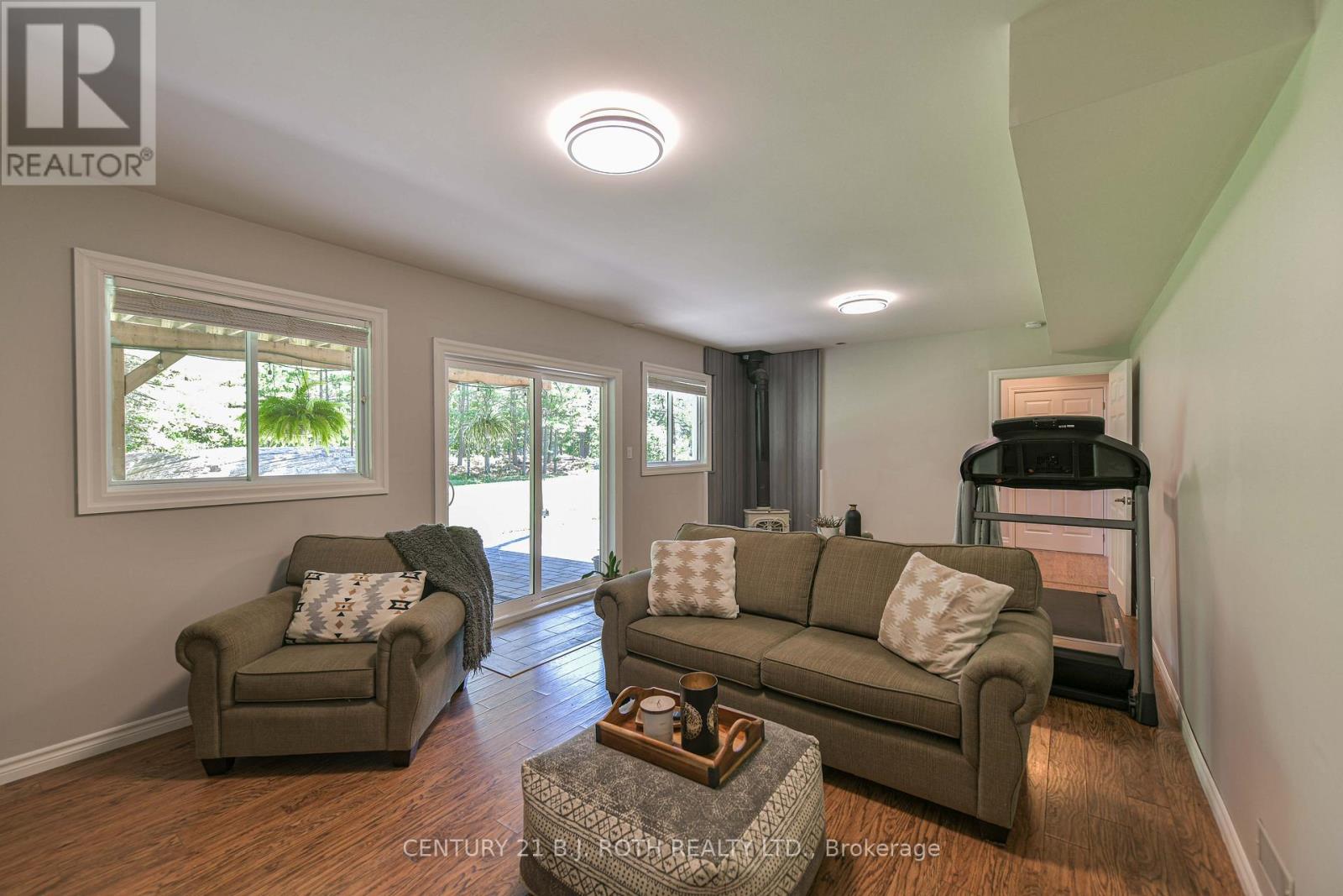 3193 Muskoka Street, Severn, Ontario  L0K 2B0 - Photo 49 - S12356341