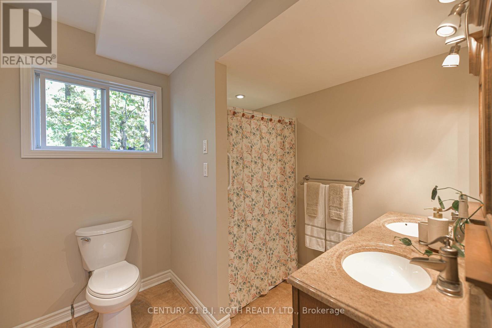 3193 Muskoka Street, Severn, Ontario  L0K 2B0 - Photo 50 - S12356341