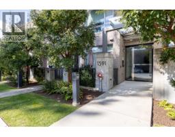 205 1591 Bowser Avenue, North Vancouver, Ca