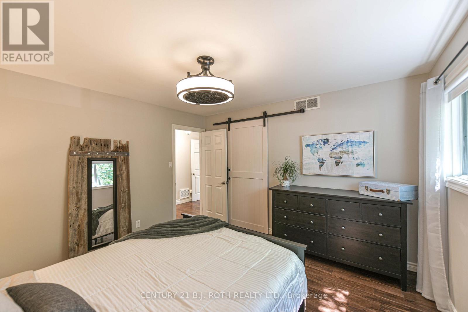 3193 Muskoka Street, Severn, Ontario  L0K 2B0 - Photo 42 - S12356341