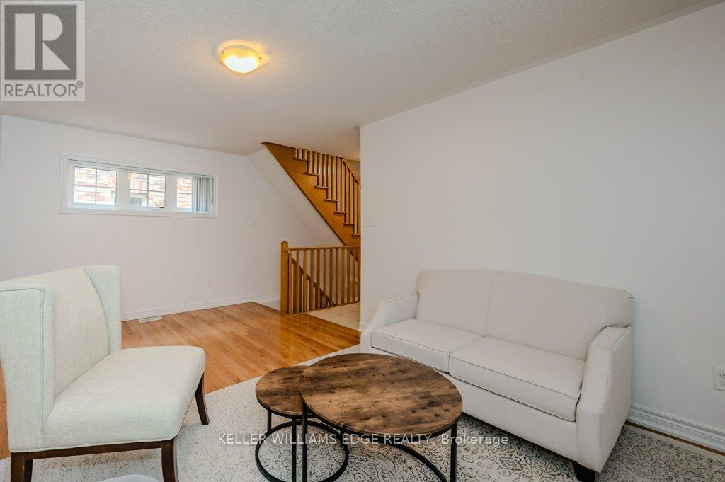 30 - 233 Duskywing Way, Oakville, Ontario  L6L 0C5 - Photo 5 - W12346046
