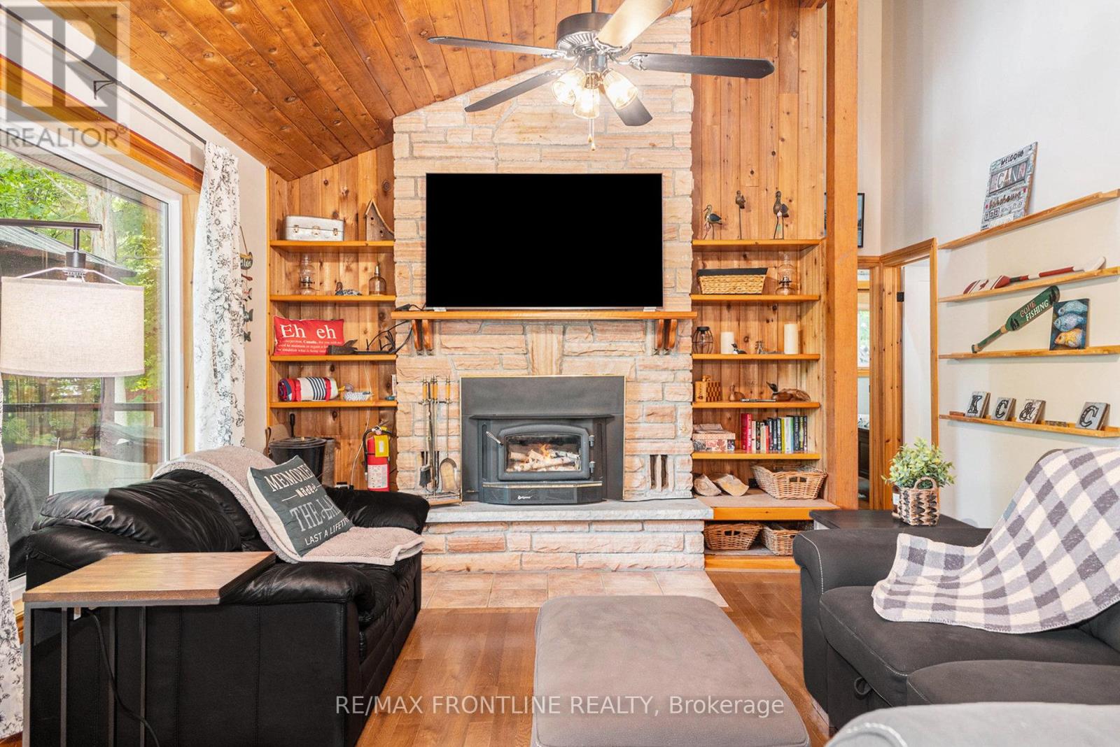 133 Miners Point Road, Tay Valley, Ontario  K7H 3C5 - Photo 10 - X12360270
