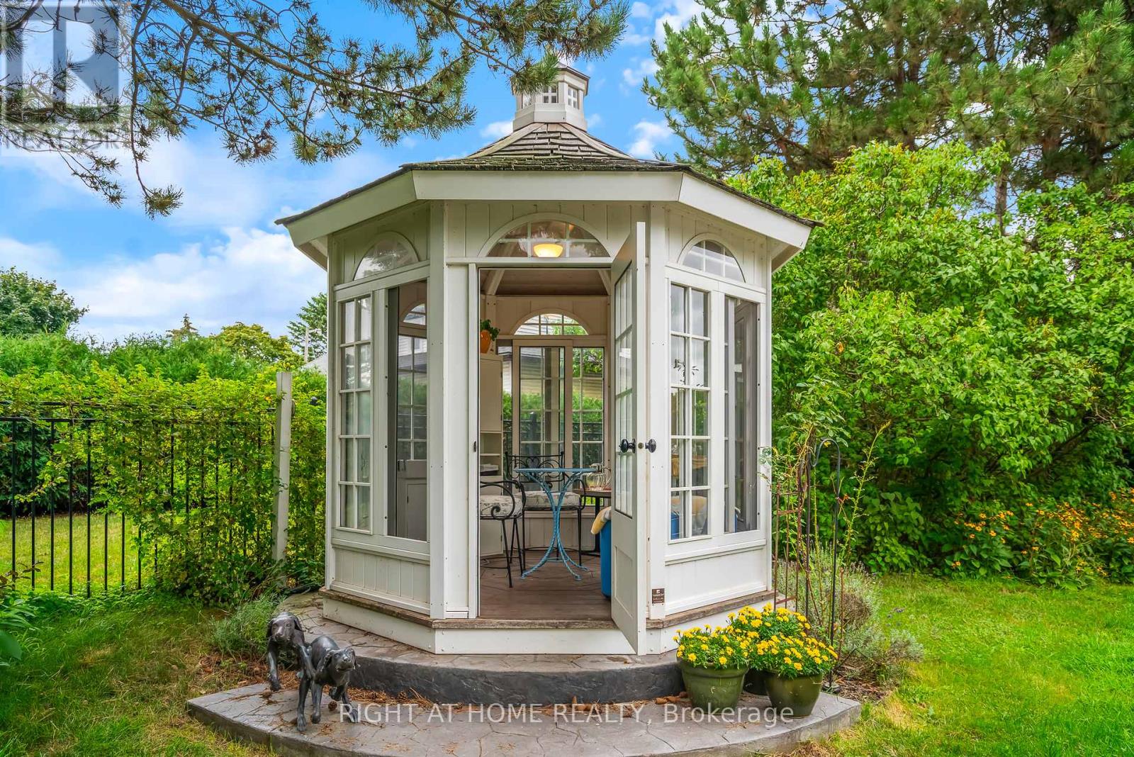 14894 Niagara River Parkway, Niagara-On-The-Lake, Ontario  L0S 1J0 - Photo 44 - X12360174