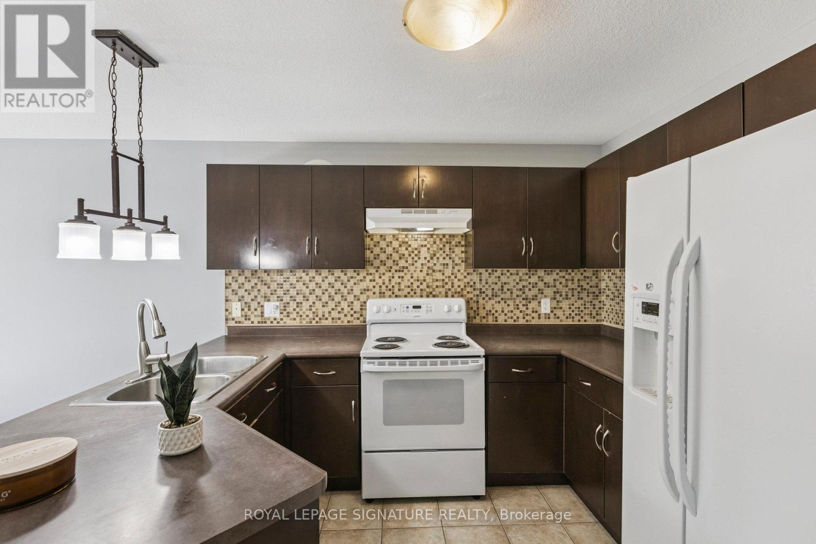 30 Vipond Street, Guelph, Ontario  N1E 0G9 - Photo 21 - X12360184