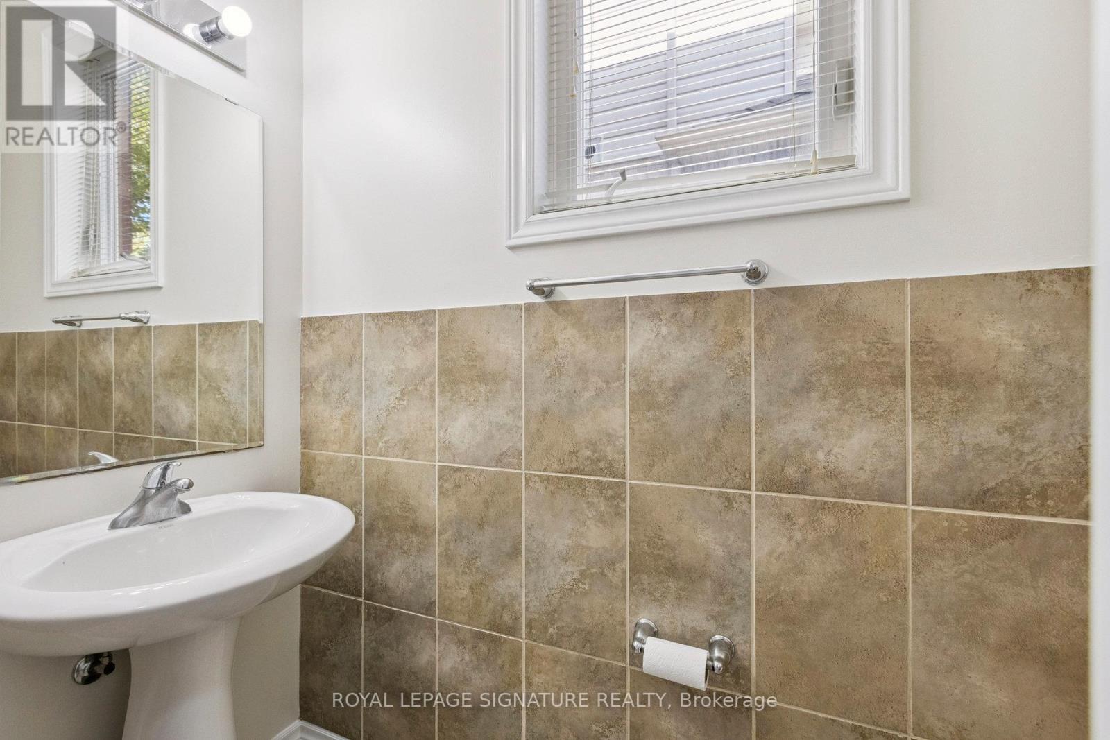 30 Vipond Street, Guelph, Ontario  N1E 0G9 - Photo 23 - X12360184