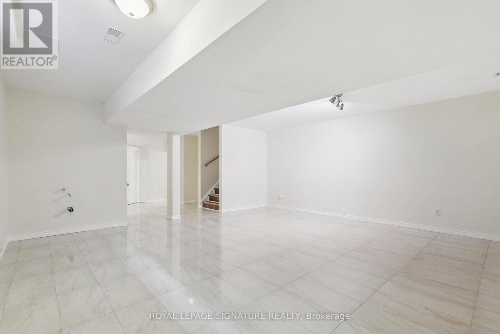 30 Vipond Street, Guelph, Ontario  N1E 0G9 - Photo 43 - X12360184