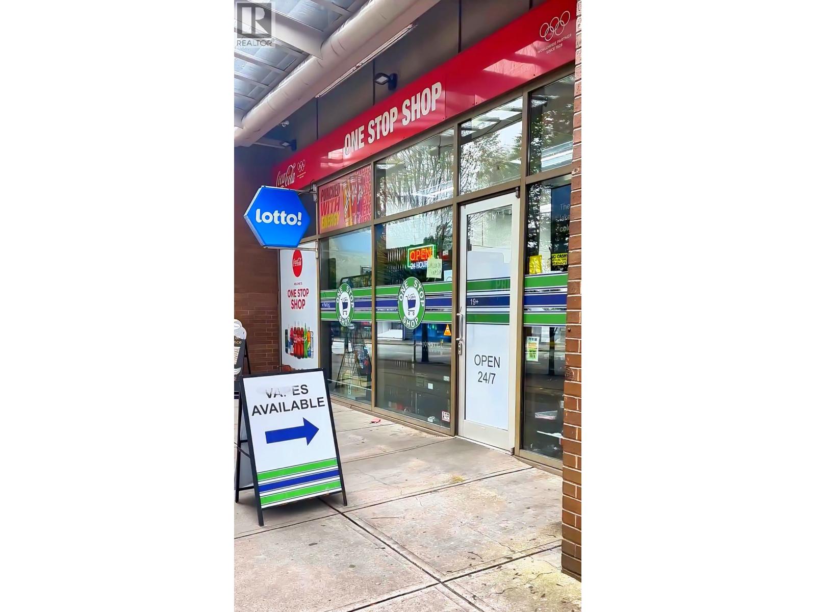 780 NELSON STREET, Vancouver, British Columbia