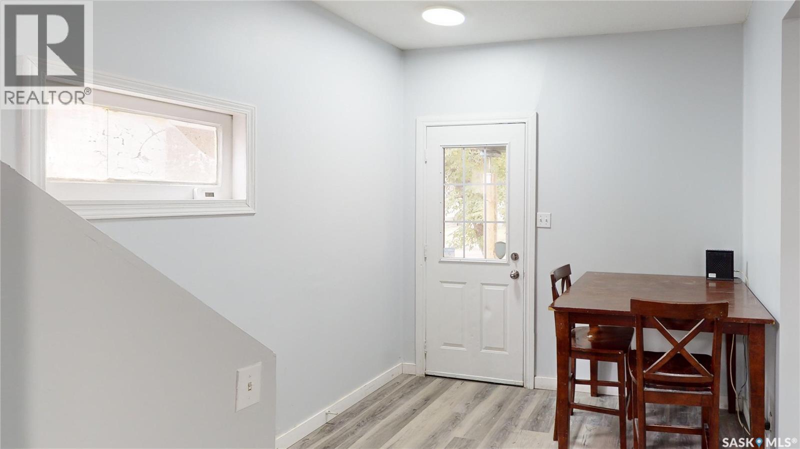 Property at 1317 Athol STREET image 3