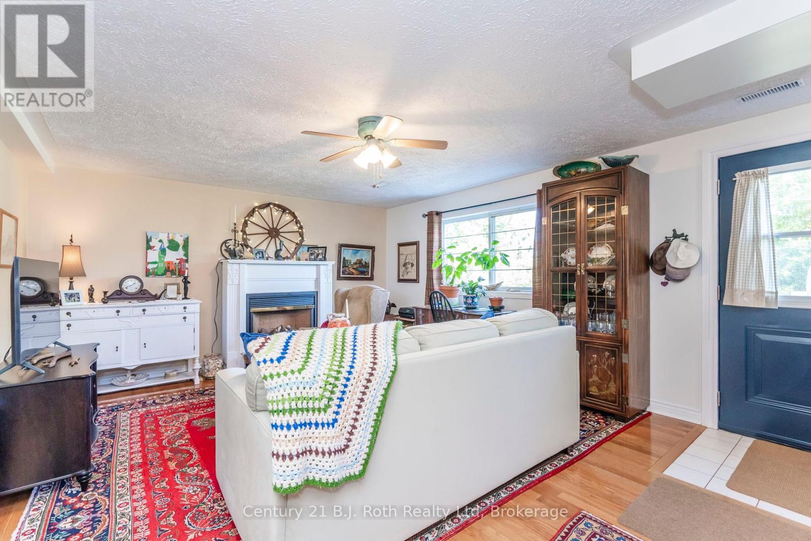 17 Charles Street, Penetanguishene, Ontario  L9M 2G6 - Photo 19 - S12360257