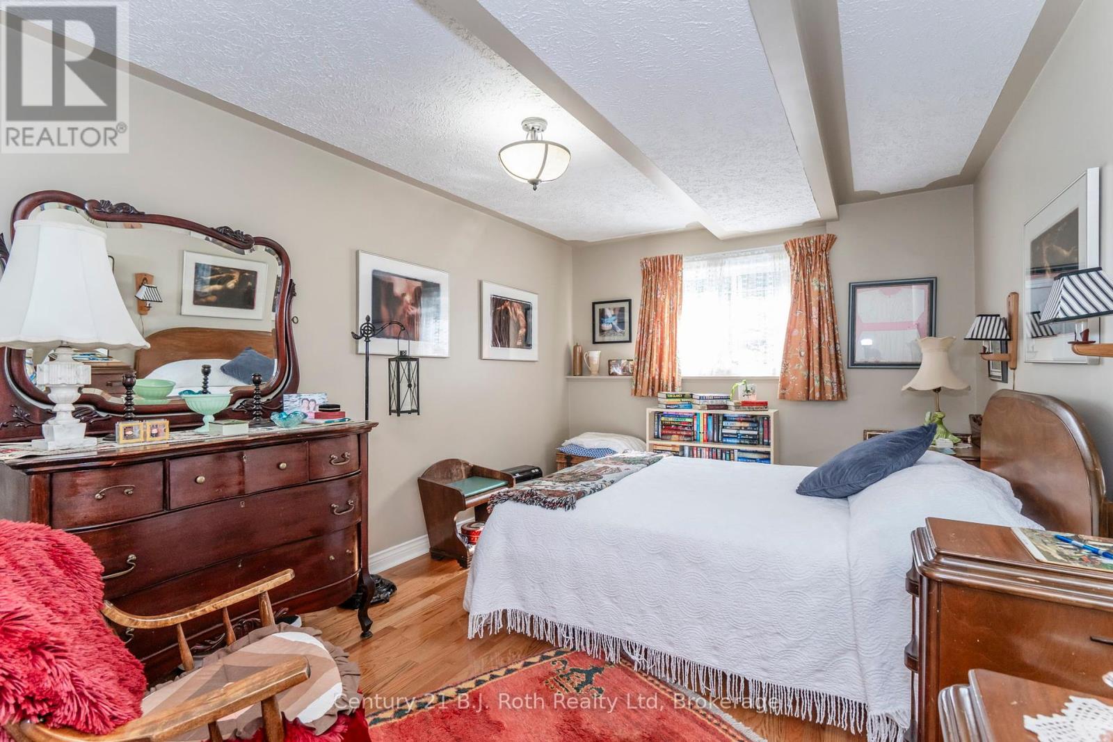 17 Charles Street, Penetanguishene, Ontario  L9M 2G6 - Photo 22 - S12360257