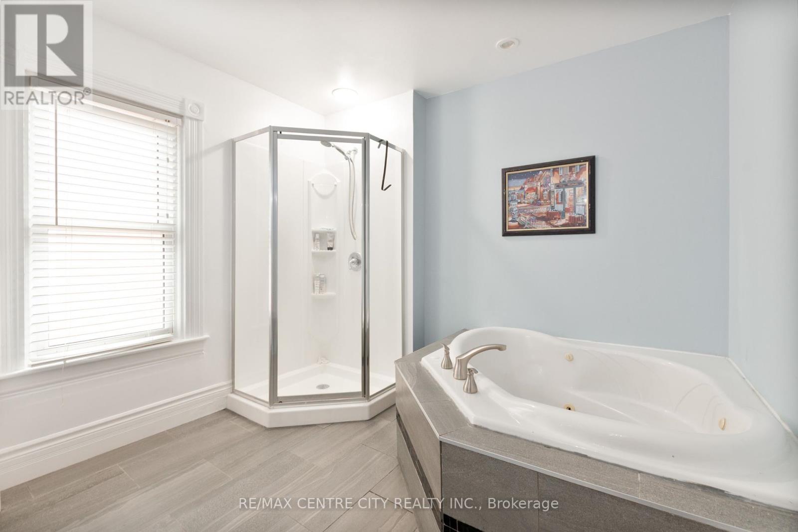 79 Scott Street, St. Thomas, Ontario  N5P 1L1 - Photo 23 - X12360337