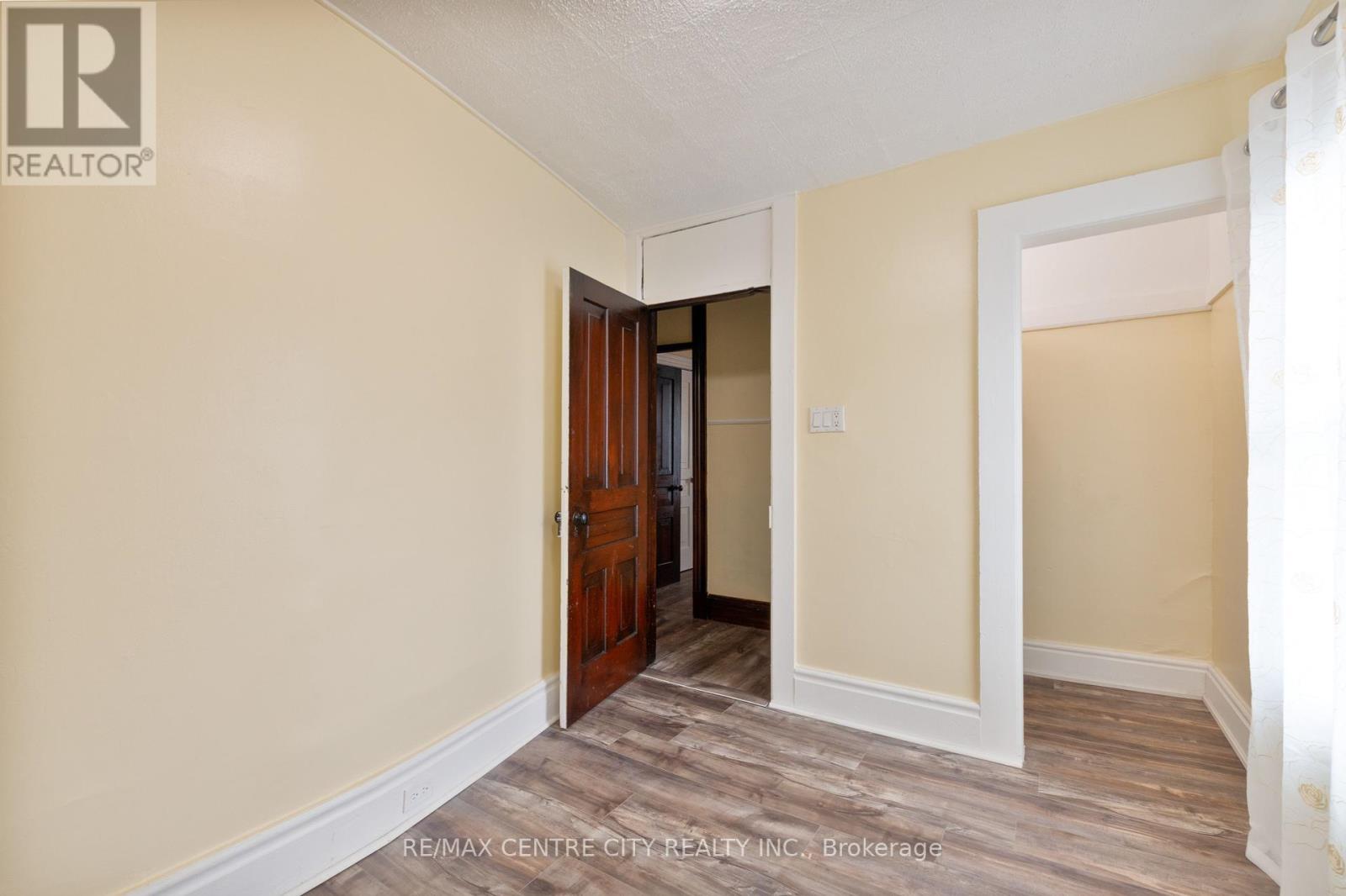 79 Scott Street, St. Thomas, Ontario  N5P 1L1 - Photo 27 - X12360337