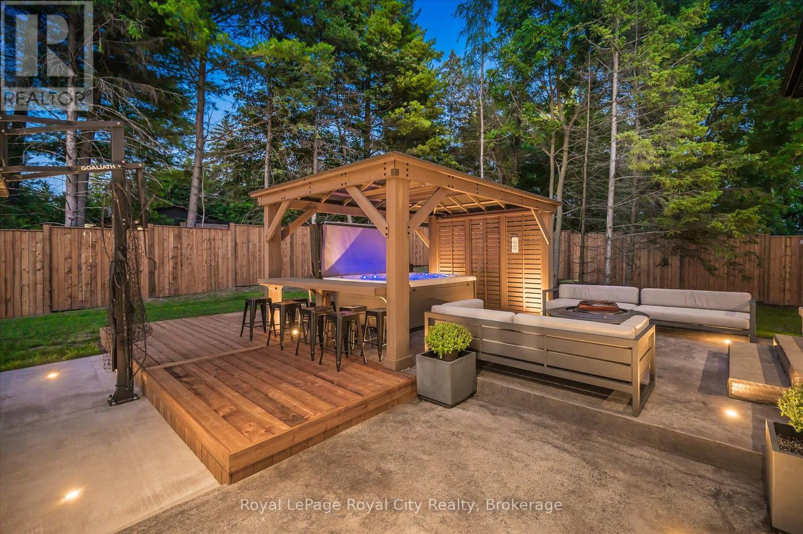 15 Farnham Road, Puslinch, Ontario  N0B 2J0 - Photo 42 - X12360333