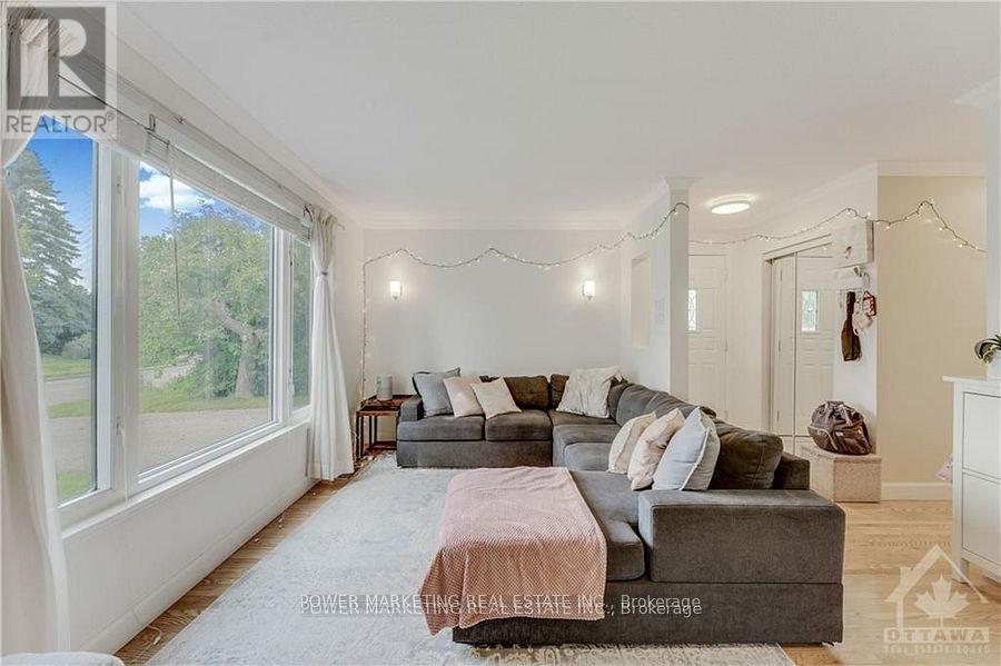 Property at 29 COURTNEY ROAD image 2