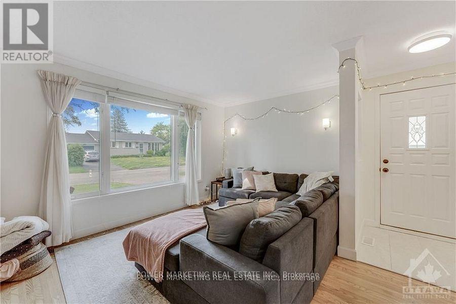 Property at 29 COURTNEY ROAD image 3