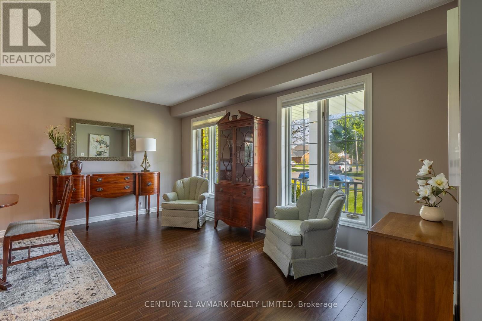 154 Michael Drive, Welland, Ontario  L3C 7B7 - Photo 14 - X12360285