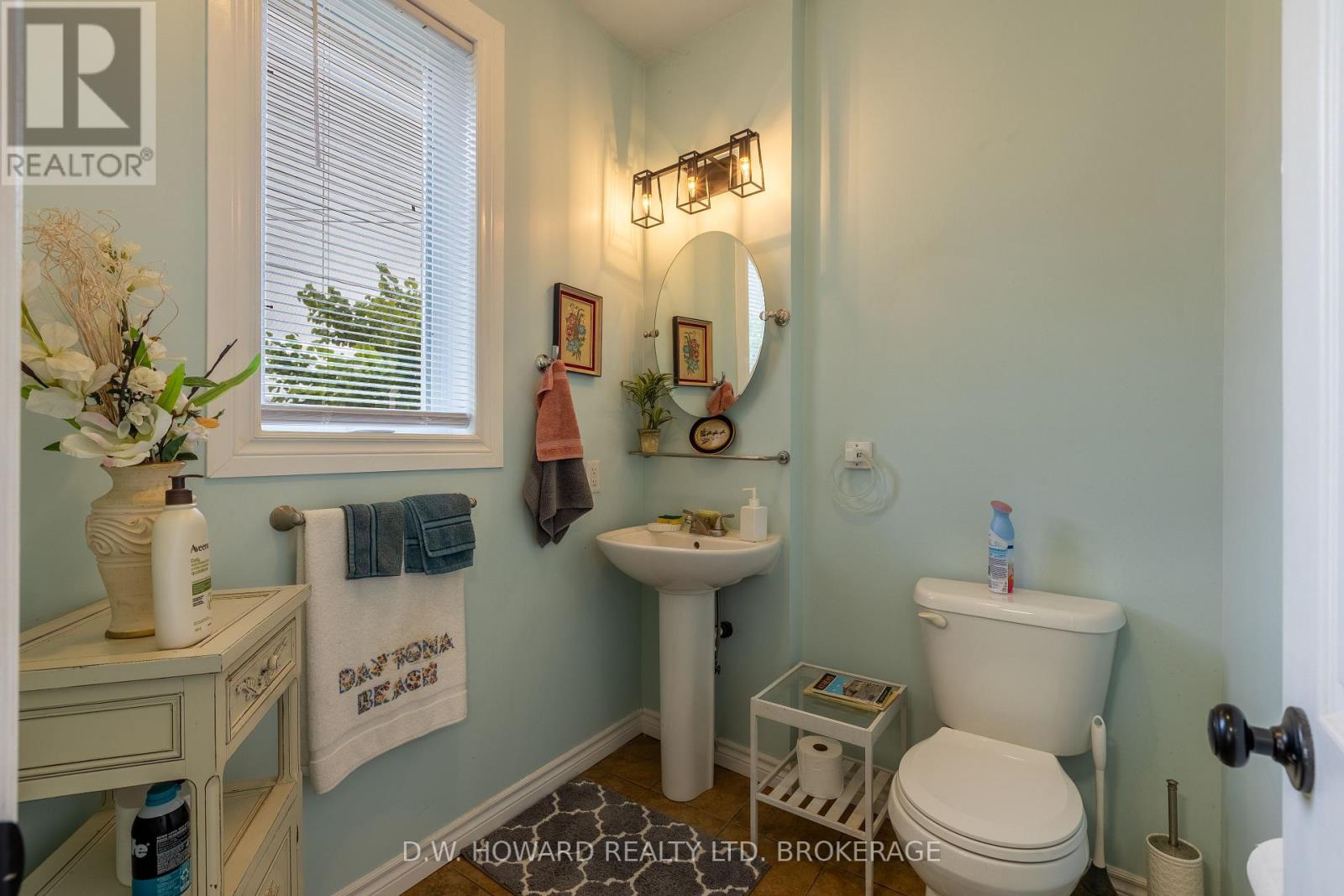 199 Cambridge Road E, Fort Erie, Ontario  L0S 1B0 - Photo 13 - X12360309