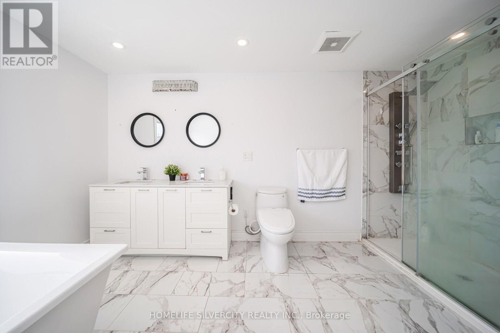 14 Rembrandt Crescent, Brampton, Ontario  L6Y 3M8 - Photo 27 - W12360250