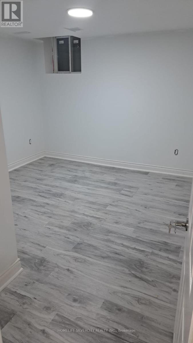 14 Rembrandt Crescent, Brampton, Ontario  L6Y 3M8 - Photo 42 - W12360250
