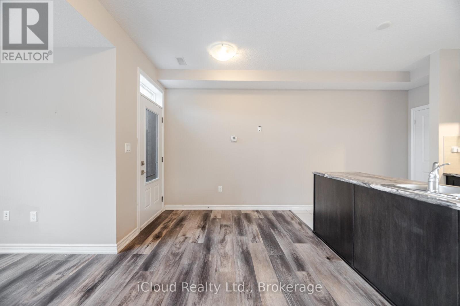 91 - 445 Ontario Street, Milton, Ontario  L9T 9K4 - Photo 14 - W12360269