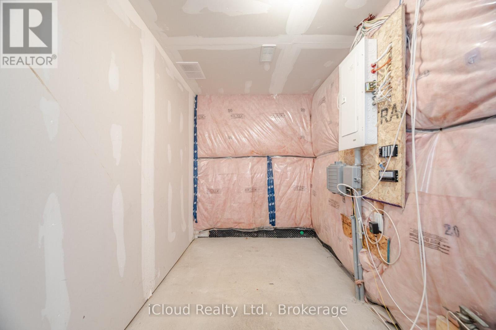 91 - 445 Ontario Street, Milton, Ontario  L9T 9K4 - Photo 46 - W12360269