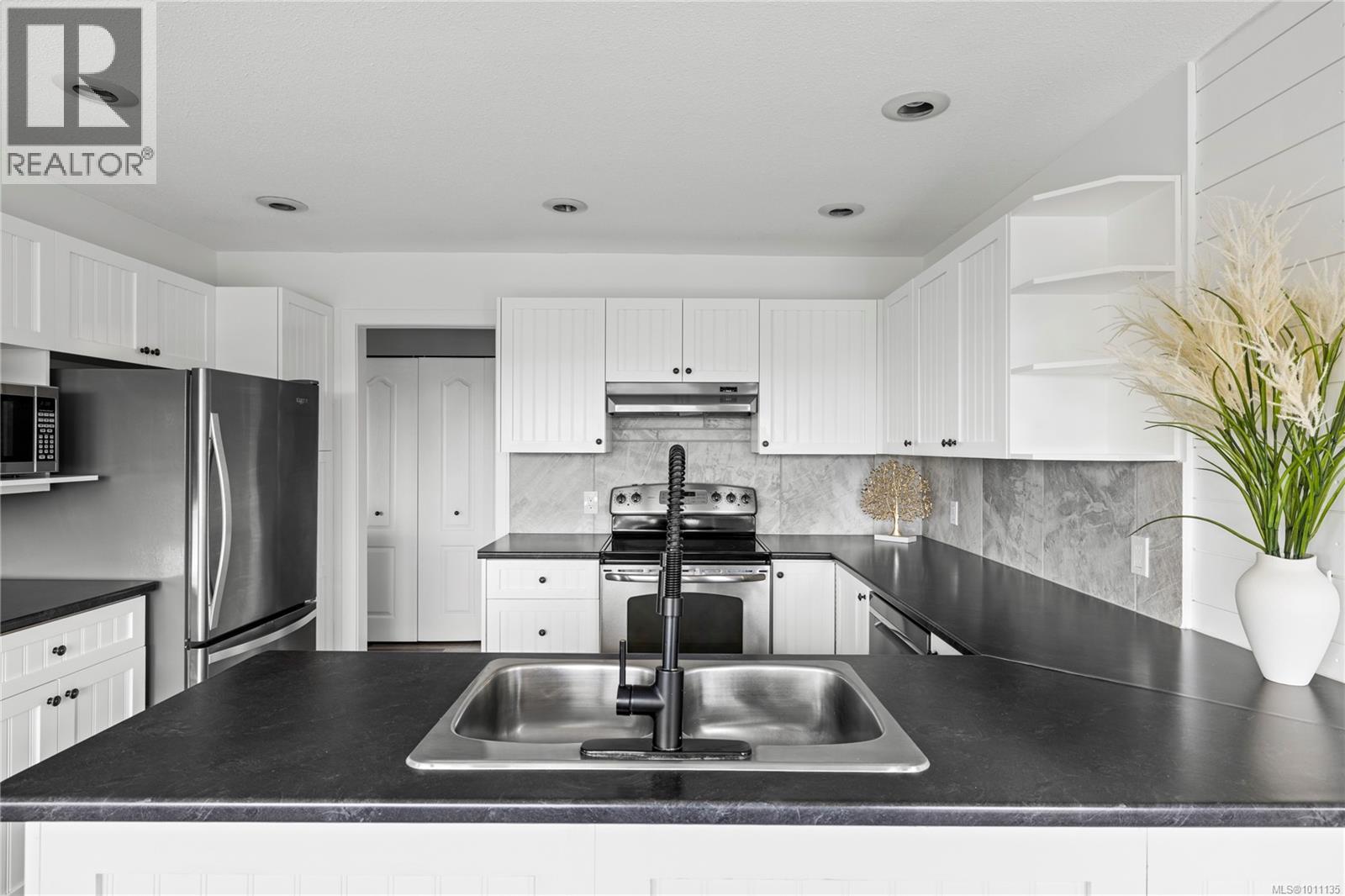 6239 Scollos Pl, Nanaimo, British Columbia  V9V 1K9 - Photo 14 - 1011135