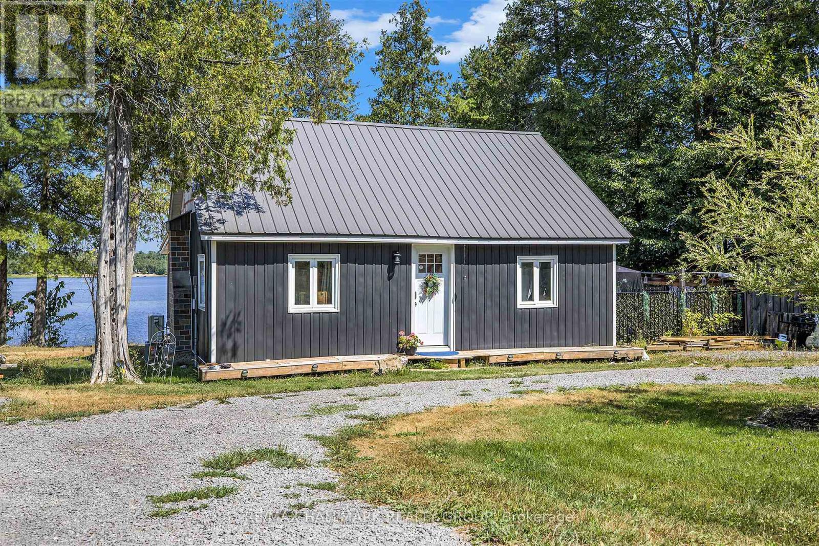 754 Forest Park Road, Laurentian Valley, Ontario  K8A 6W2 - Photo 12 - X12347444