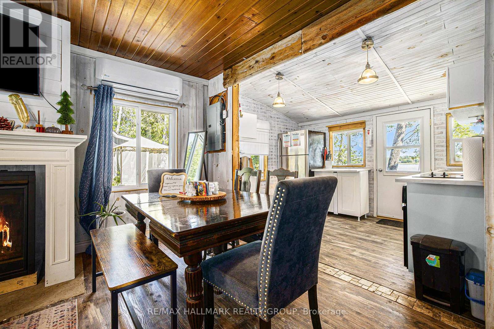 754 Forest Park Road, Laurentian Valley, Ontario  K8A 6W2 - Photo 14 - X12347444