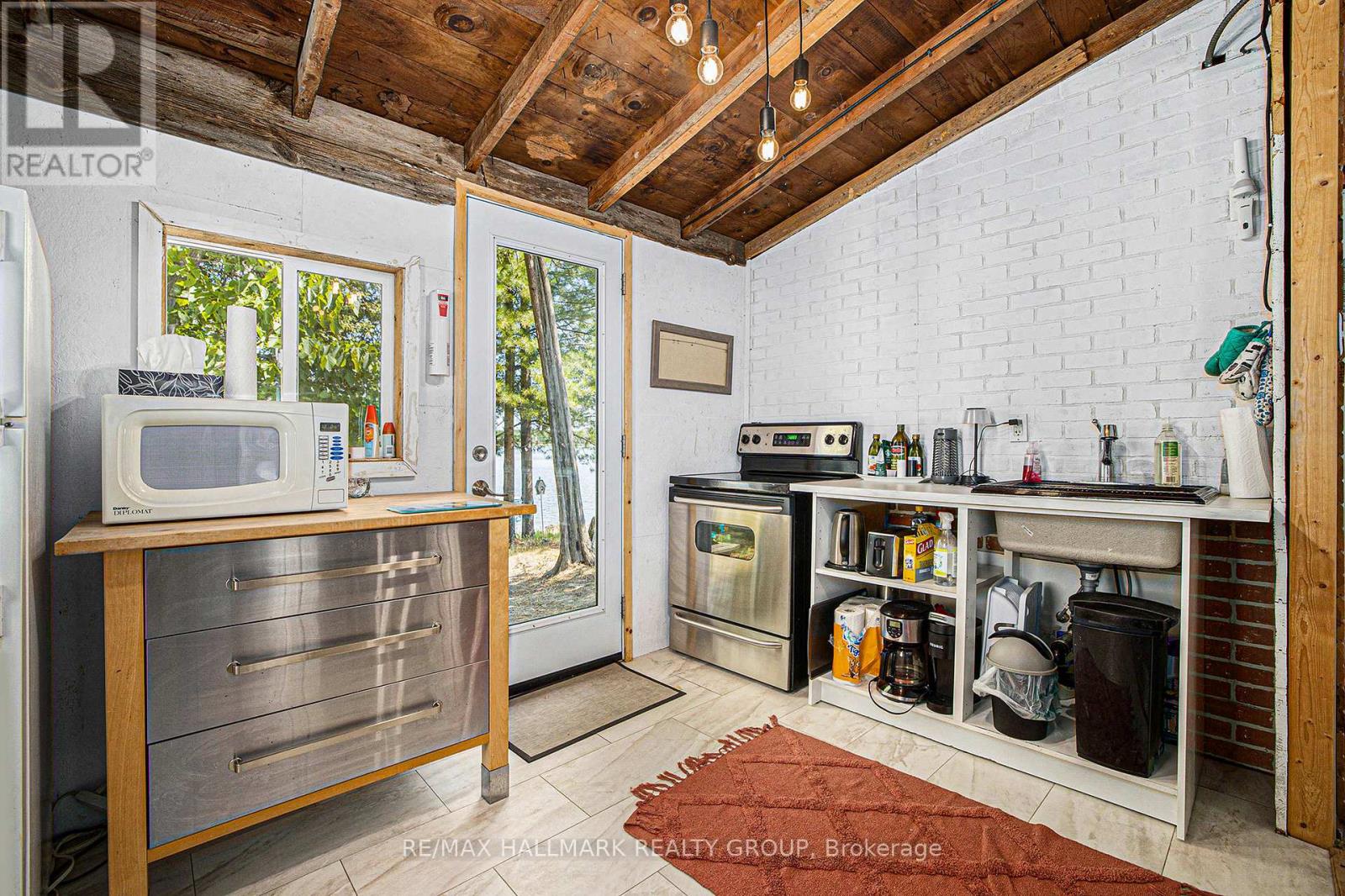 754 Forest Park Road, Laurentian Valley, Ontario  K8A 6W2 - Photo 27 - X12347444