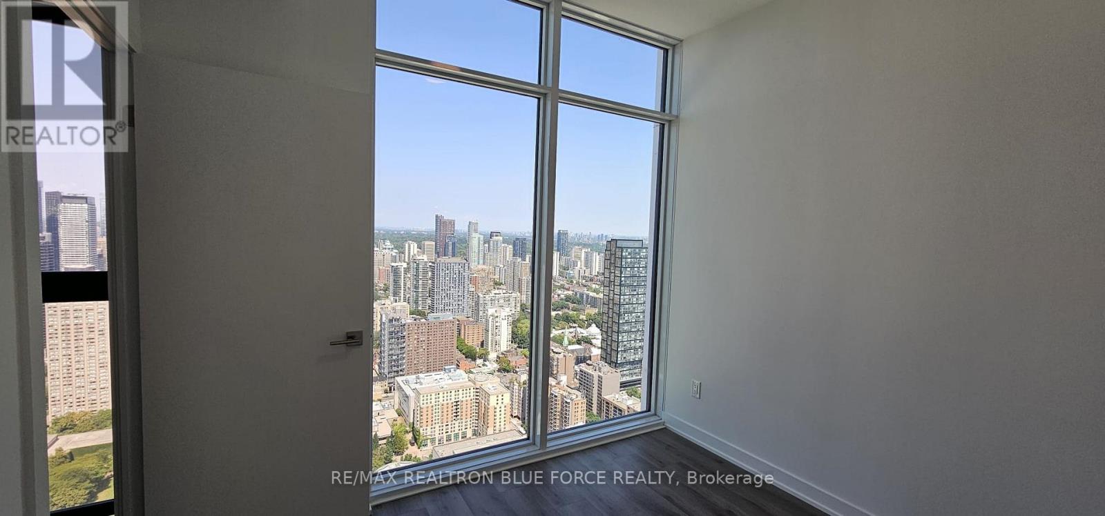 Ph05 - 252 Church Street, Toronto, Ontario  M5B 0E6 - Photo 6 - C12360312