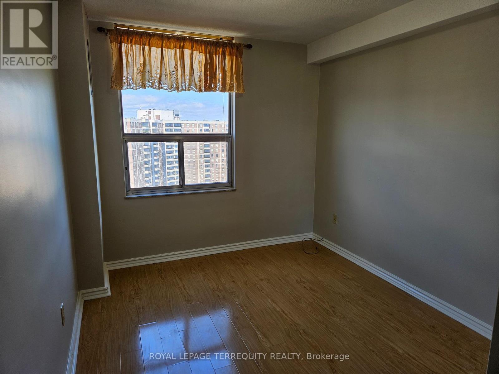 1402 - 5 Shady Golfway, Toronto, Ontario  M3C 3A5 - Photo 21 - C12360323