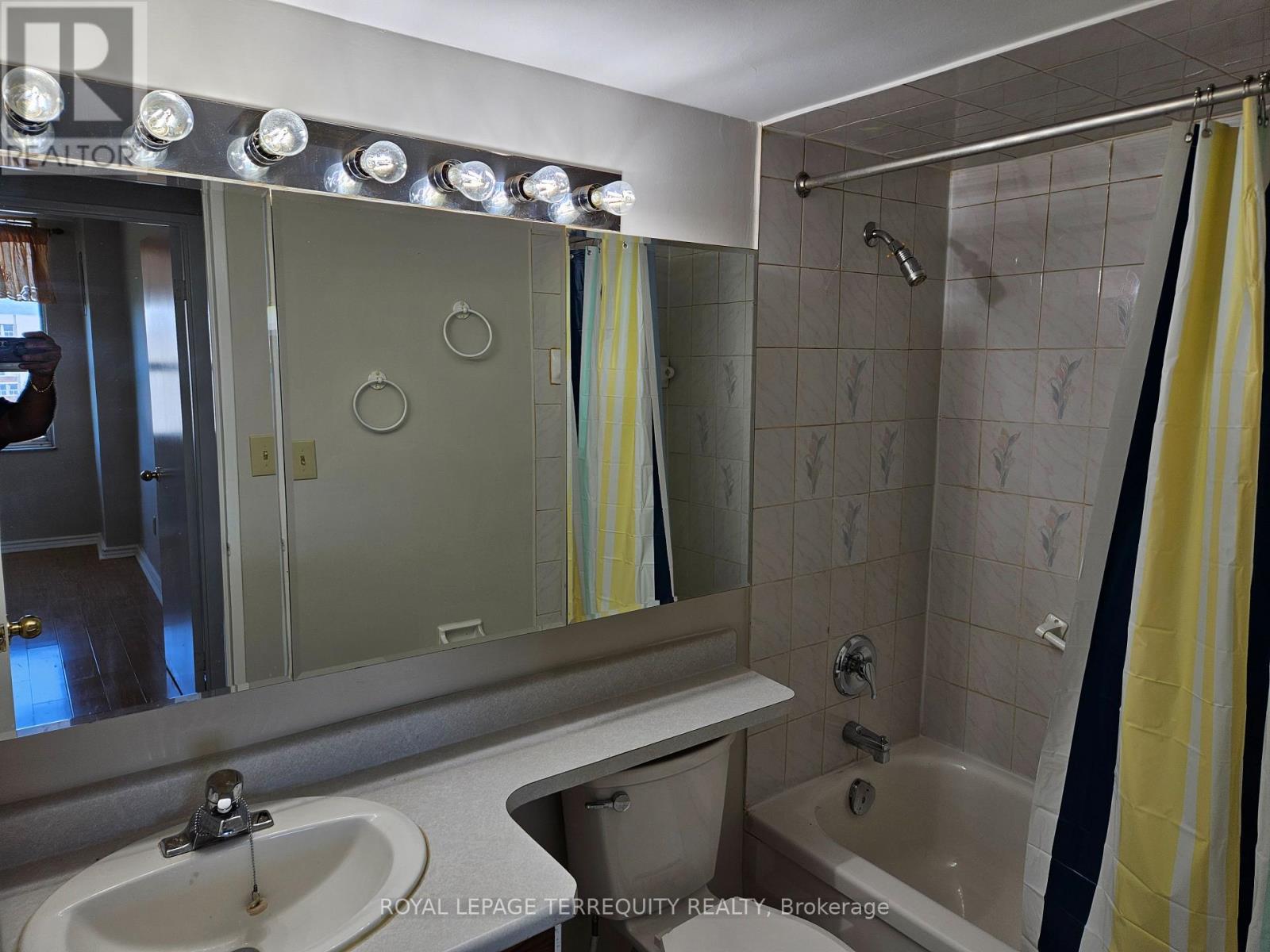 1402 - 5 Shady Golfway, Toronto, Ontario  M3C 3A5 - Photo 27 - C12360323