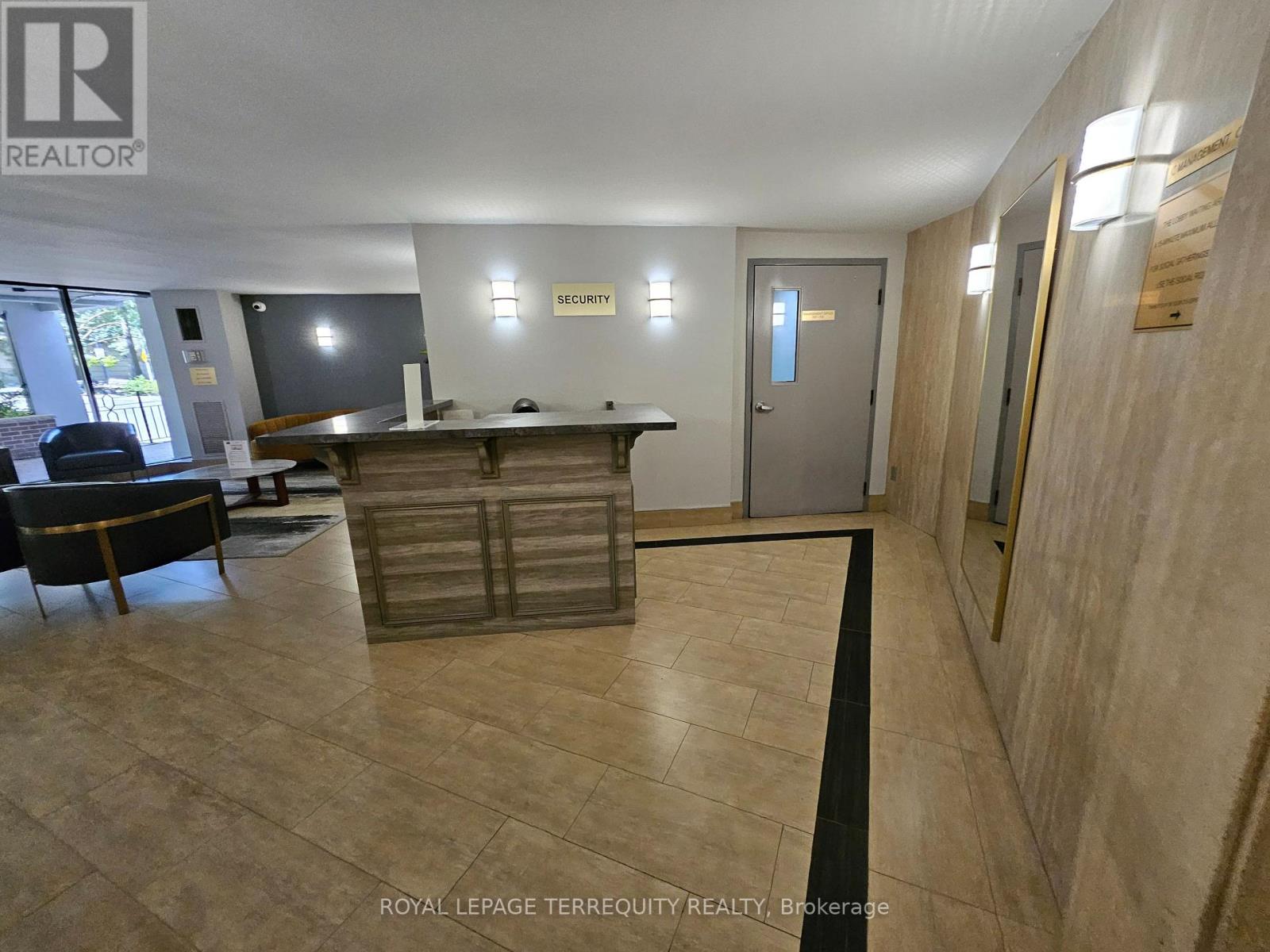 1402 - 5 Shady Golfway, Toronto, Ontario  M3C 3A5 - Photo 3 - C12360323