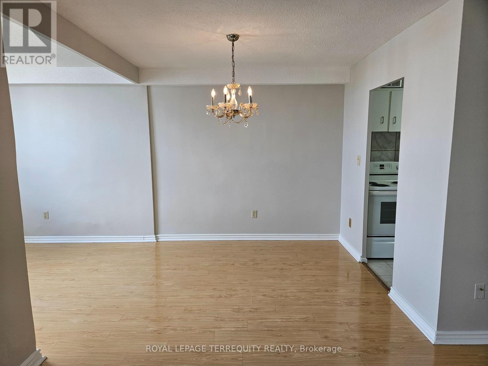 1402 - 5 Shady Golfway, Toronto, Ontario  M3C 3A5 - Photo 9 - C12360323