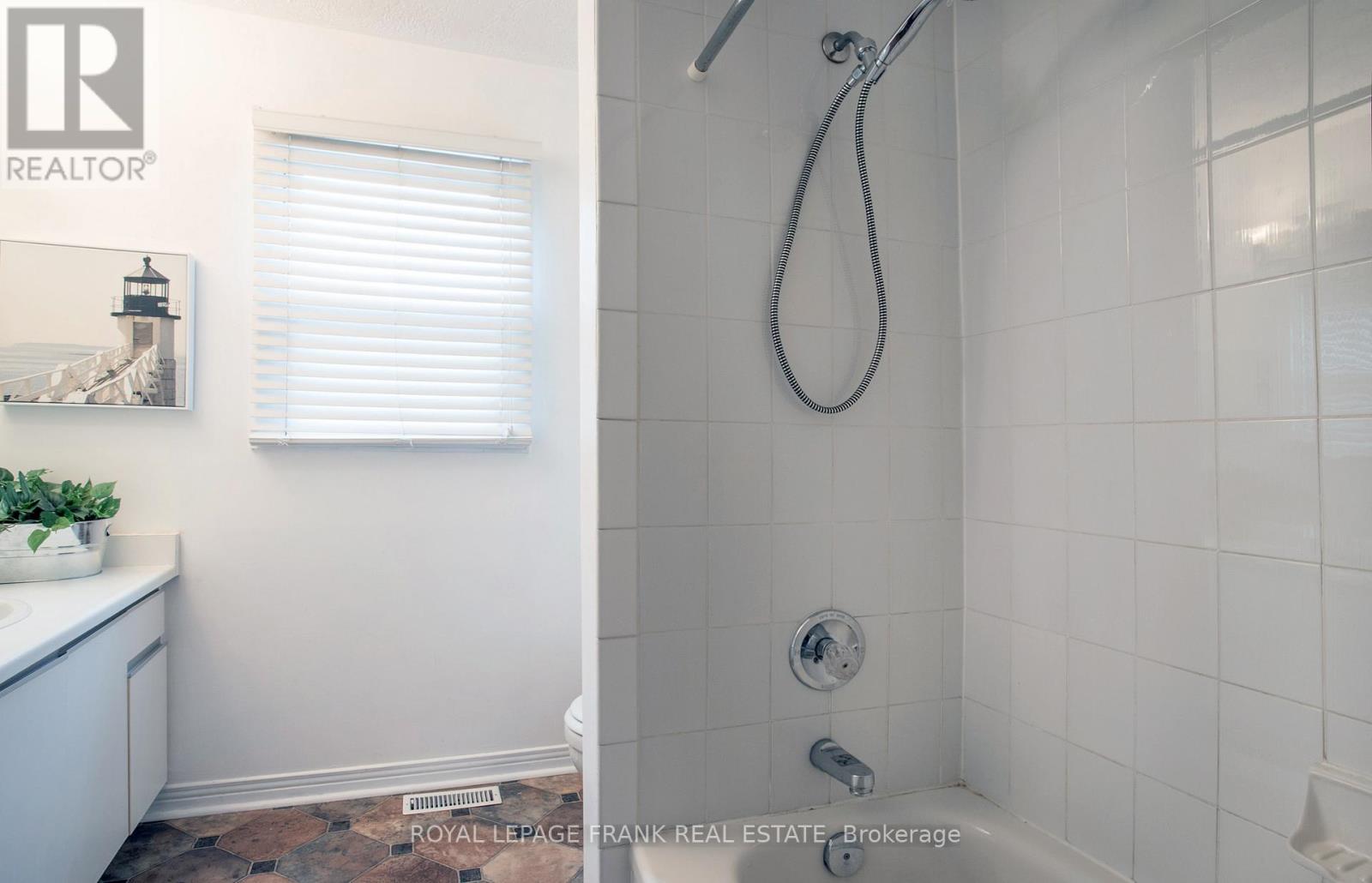 61 Allayden Drive, Whitby, Ontario  L1P 1L5 - Photo 23 - E12360349