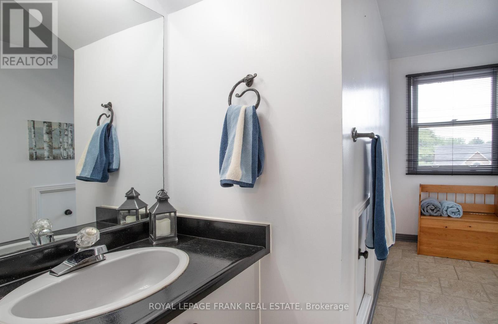 61 Allayden Drive, Whitby, Ontario  L1P 1L5 - Photo 27 - E12360349