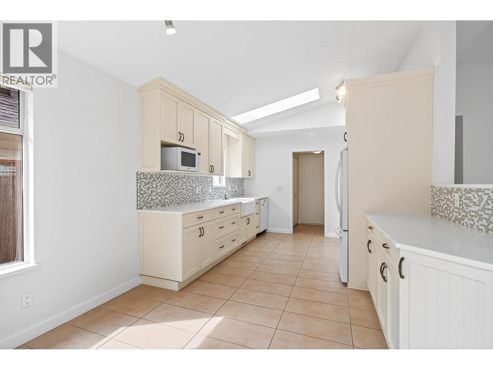 51 2865 Glen Drive, Coquitlam, British Columbia  V3B 6W4 - Photo 11 - R3035800
