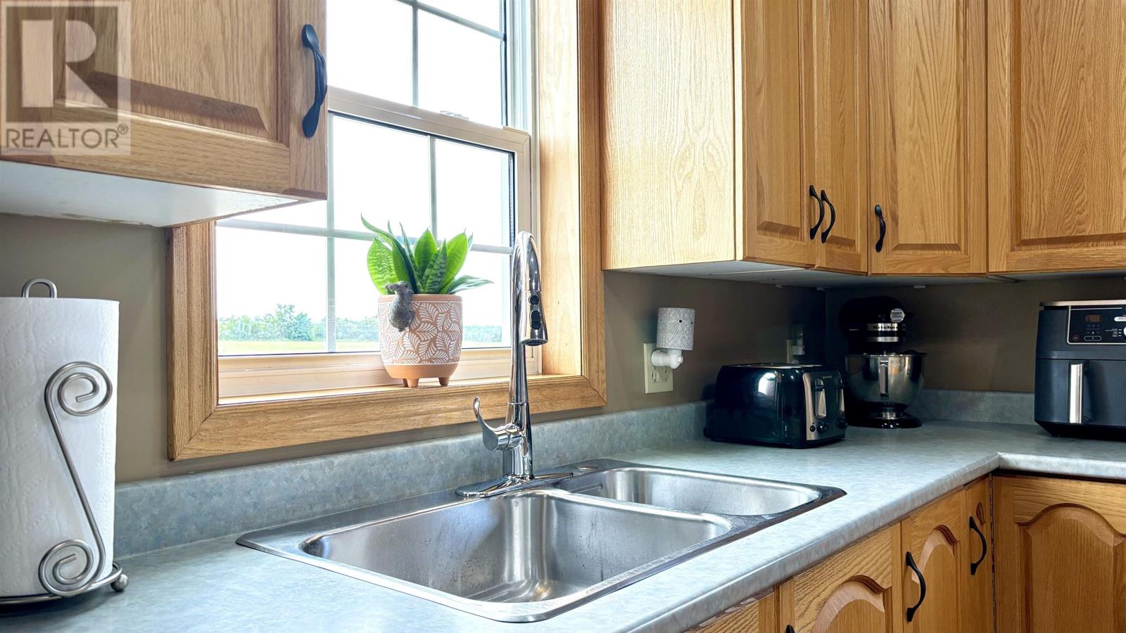 215 Cable Head Road, Cable Head East, Prince Edward Island  C0A 2A0 - Photo 7 - 202521385