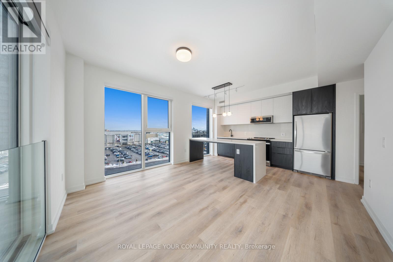 602 - 5 York Garden Way, Toronto, Ontario  M6A 2V1 - Photo 3 - W12360287