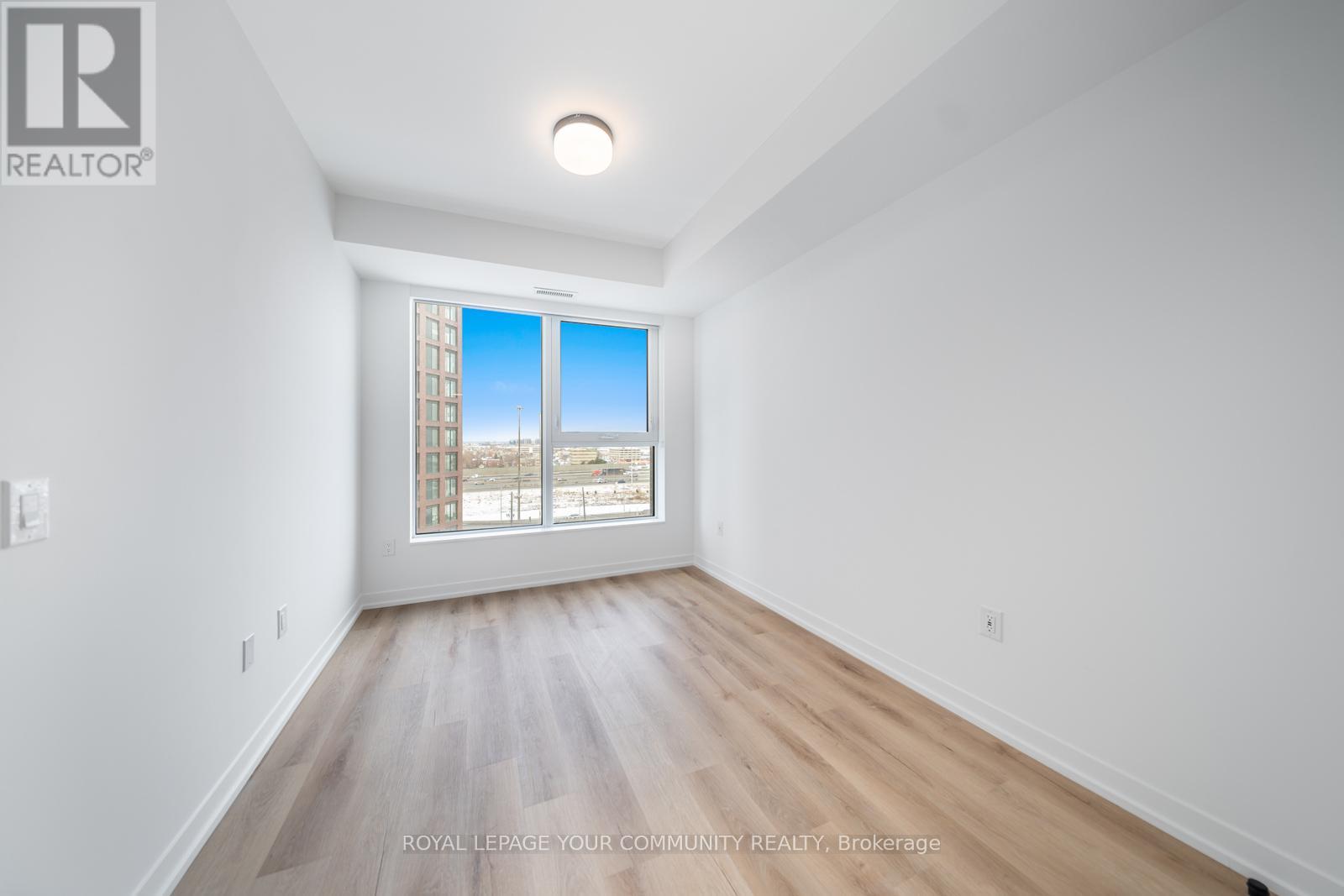711 - 5 York Garden Way, Toronto, Ontario  M6A 2V1 - Photo 14 - W12360288