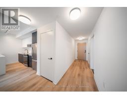 711 - 5 YORK GARDEN WAY, Toronto, Ontario
