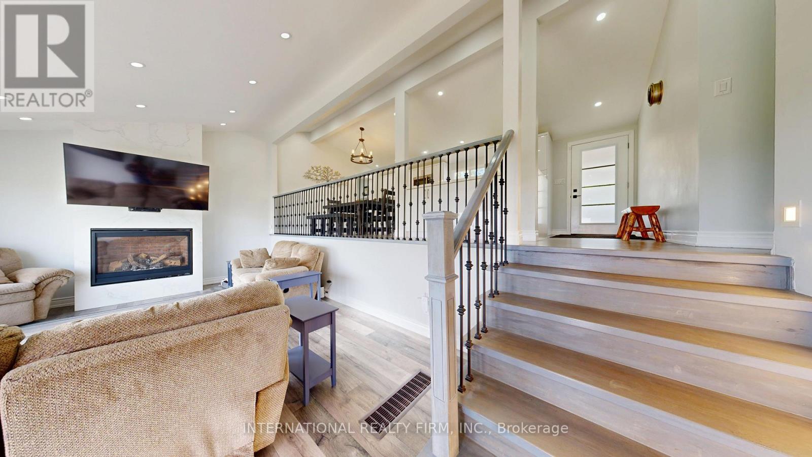 8309 Oak Ridges Drive, Hamilton Township, Ontario  K0K 2E0 - Photo 10 - X12360314