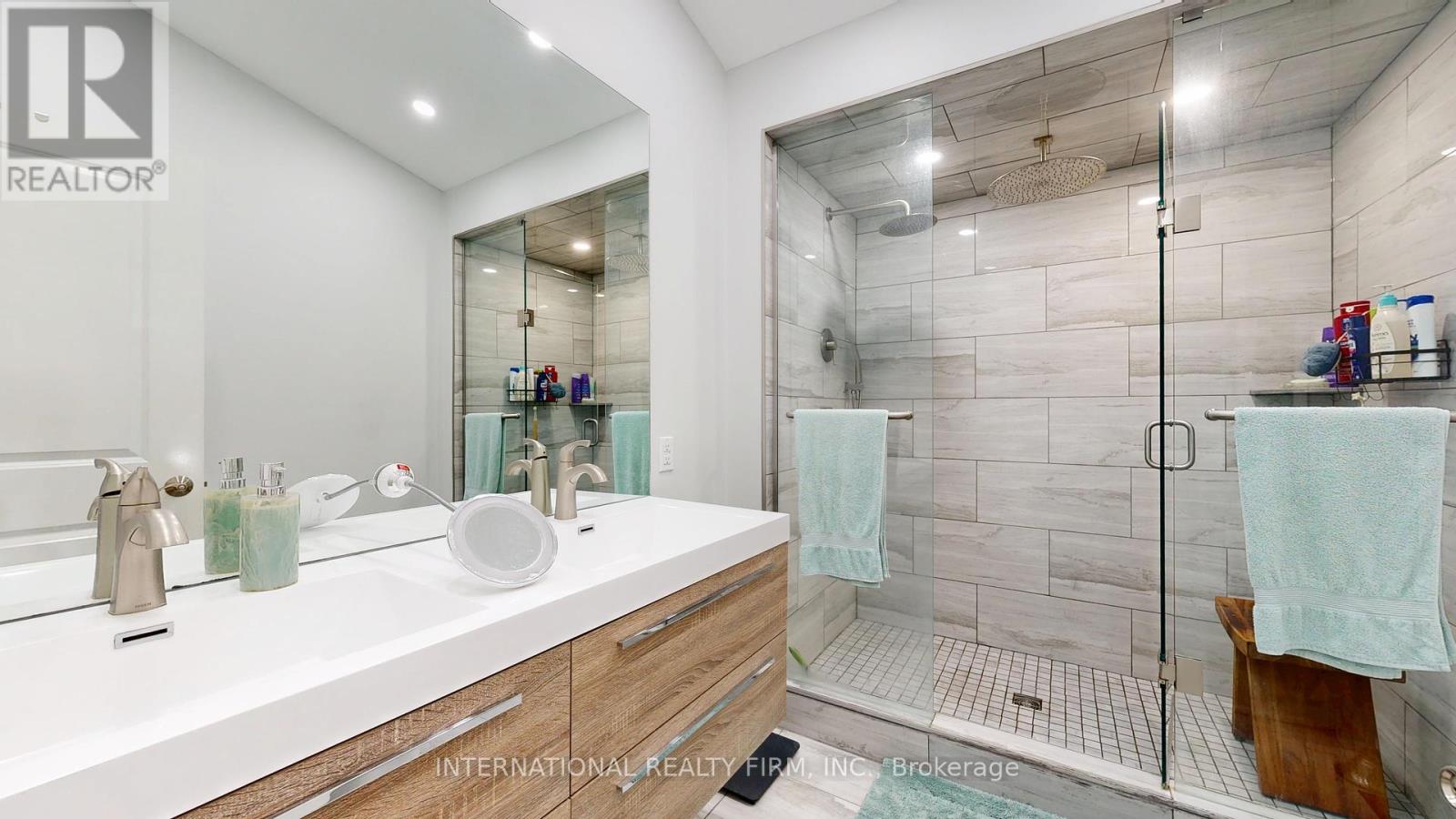 8309 Oak Ridges Drive, Hamilton Township, Ontario  K0K 2E0 - Photo 17 - X12360314